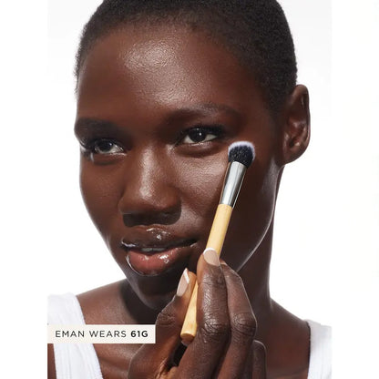 ✅Azokro® concealer paw brush - angled for seamless application