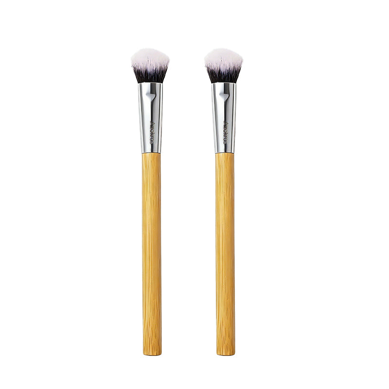 ✅Azokro® concealer paw brush - angled for seamless application
